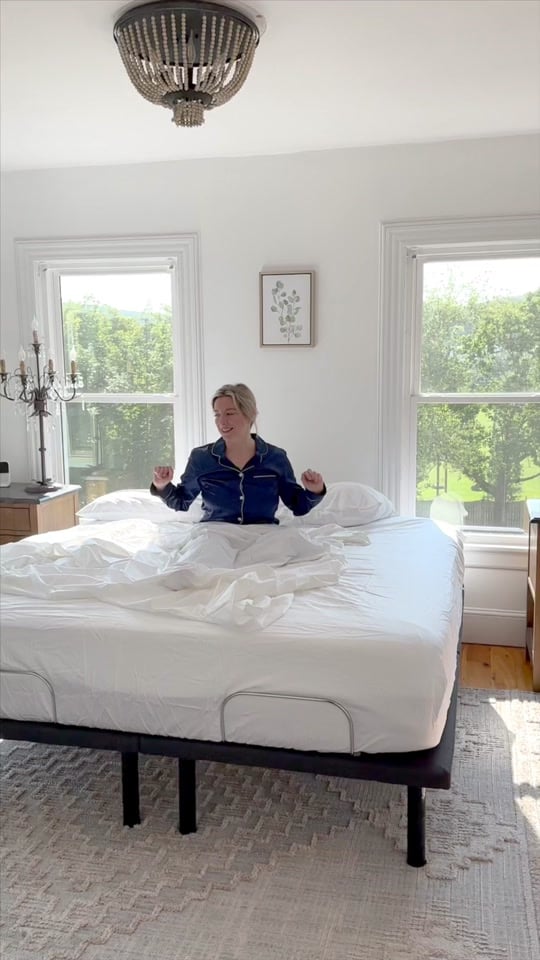 We are now getting the sleep that we deserve with our new @Amerisleep AS5 hybrid mattress 🛌✨